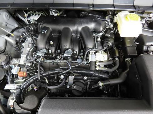 New 2026 Nissan Pathfinder Platinum image 10