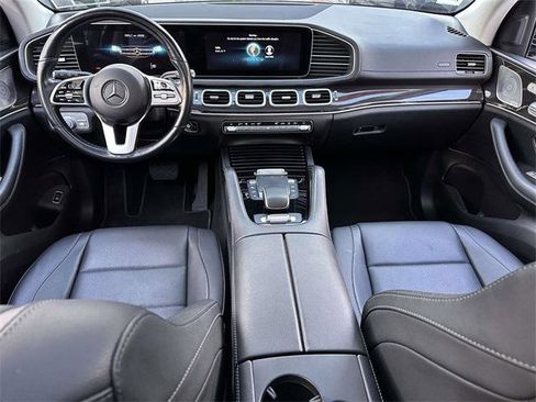 Used 2023 Mercedes-Benz GLS 450 4MATIC image 15