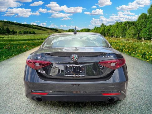Used 2023 Alfa Romeo Giulia Sprint AWD/4WD image 5