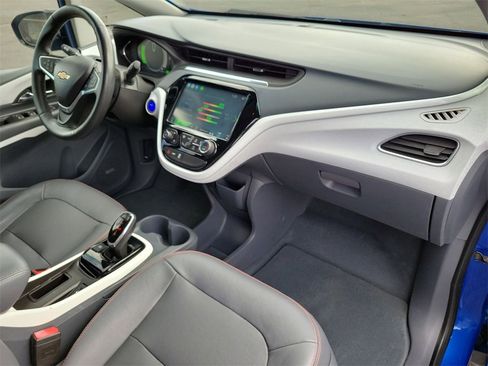 Certified 2017 Chevrolet Bolt Premier w/ Driver Confidence II Package image 29