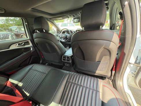 Used 2022 Genesis G70 3.3T w/ Sport Advanced Package RWD image 18