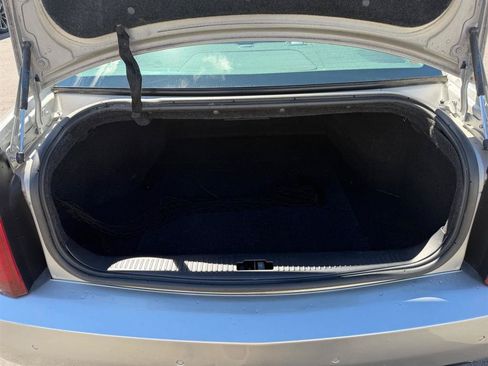 Used 2007 Cadillac STS w/ Preferred Equipment Group RWD image 27