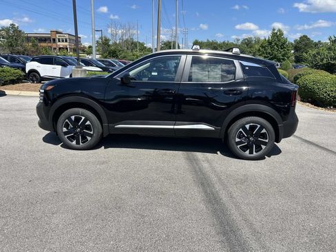 New 2026 Nissan Kicks SV w/ Cold Weather Package AWD/4WD image 4