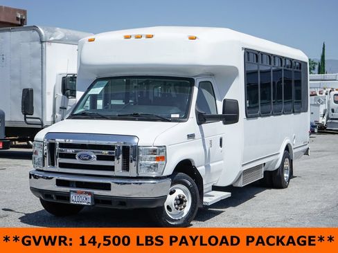Used 2013 Ford E-450 and Econoline 450 Super Duty w/ Shuttle Bus Prep Pkg RWD image 4