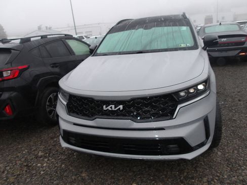 Used 2022 Kia Sorento SX image 1