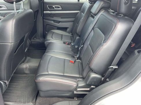Used 2019 Ford Explorer Sport AWD/4WD image 13