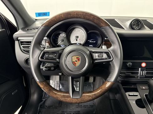 Certified 2024 Porsche Macan S AWD/4WD image 35