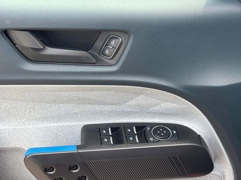 New 2026 Ford Maverick XLT w/ XLT Luxury Package FWD image 17