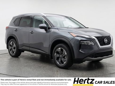 Used 2025 Nissan Rogue SV image 1