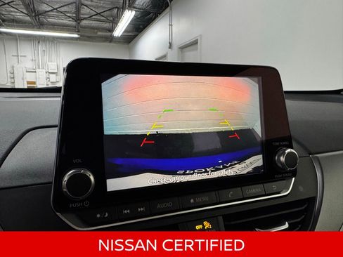 Certified 2025 Nissan Altima 2.5 SR FWD image 16
