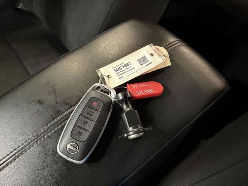 Used 2024 Nissan Sentra S FWD image 13