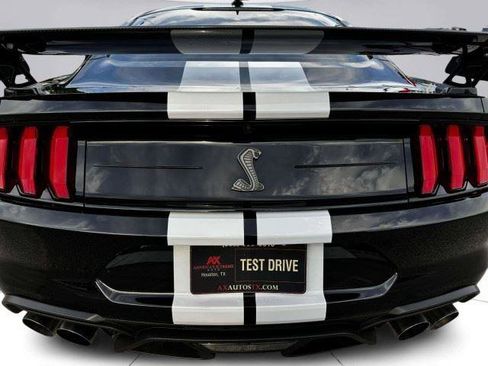 Used 2021 Ford Mustang Shelby GT500 w/ Carbon Fiber Track Pack RWD image 20