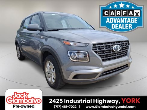 Used 2023 Hyundai Venue SE FWD image 1