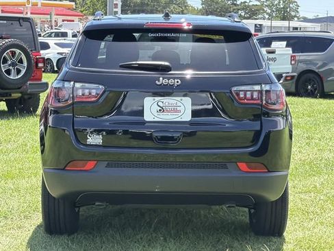 New 2026 Jeep Compass Latitude AWD/4WD image 9
