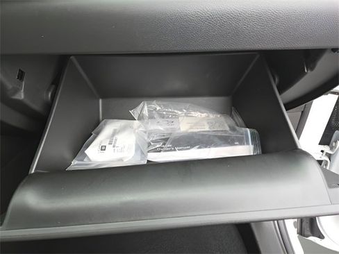 Used 2023 Chevrolet Blazer LT image 30