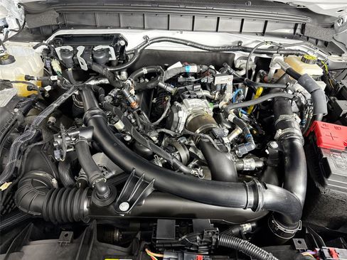 Used 2024 Ford Bronco Badlands image 42