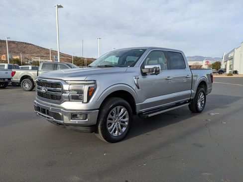 Used 2025 Ford F150 Lariat w/ Equipment Group 501A Mid image 8