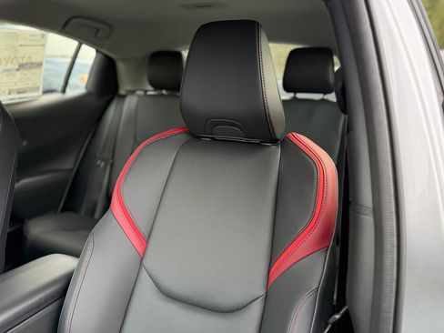 New 2026 Toyota Prius Plug-In Hybrid image 9