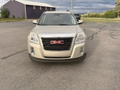 Used 2014 GMC Terrain SLT w/ Safety Package AWD/4WD image 2