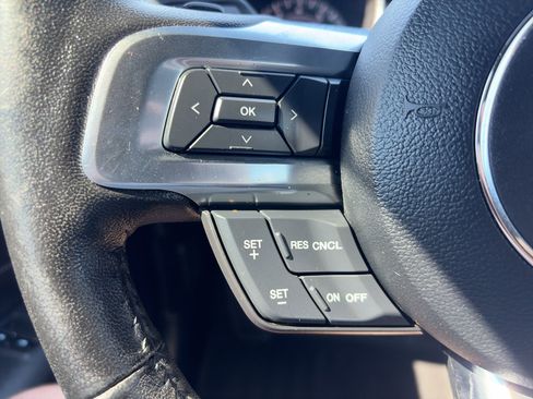 Used 2016 Ford Mustang Coupe RWD image 19