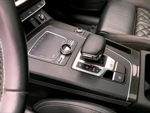 Used 2020 Audi SQ5 Premium Plus w/ Premium Plus Package AWD/4WD image 16