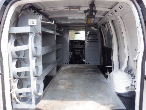 Used 2013 Chevrolet Express 1500 RWD image 6