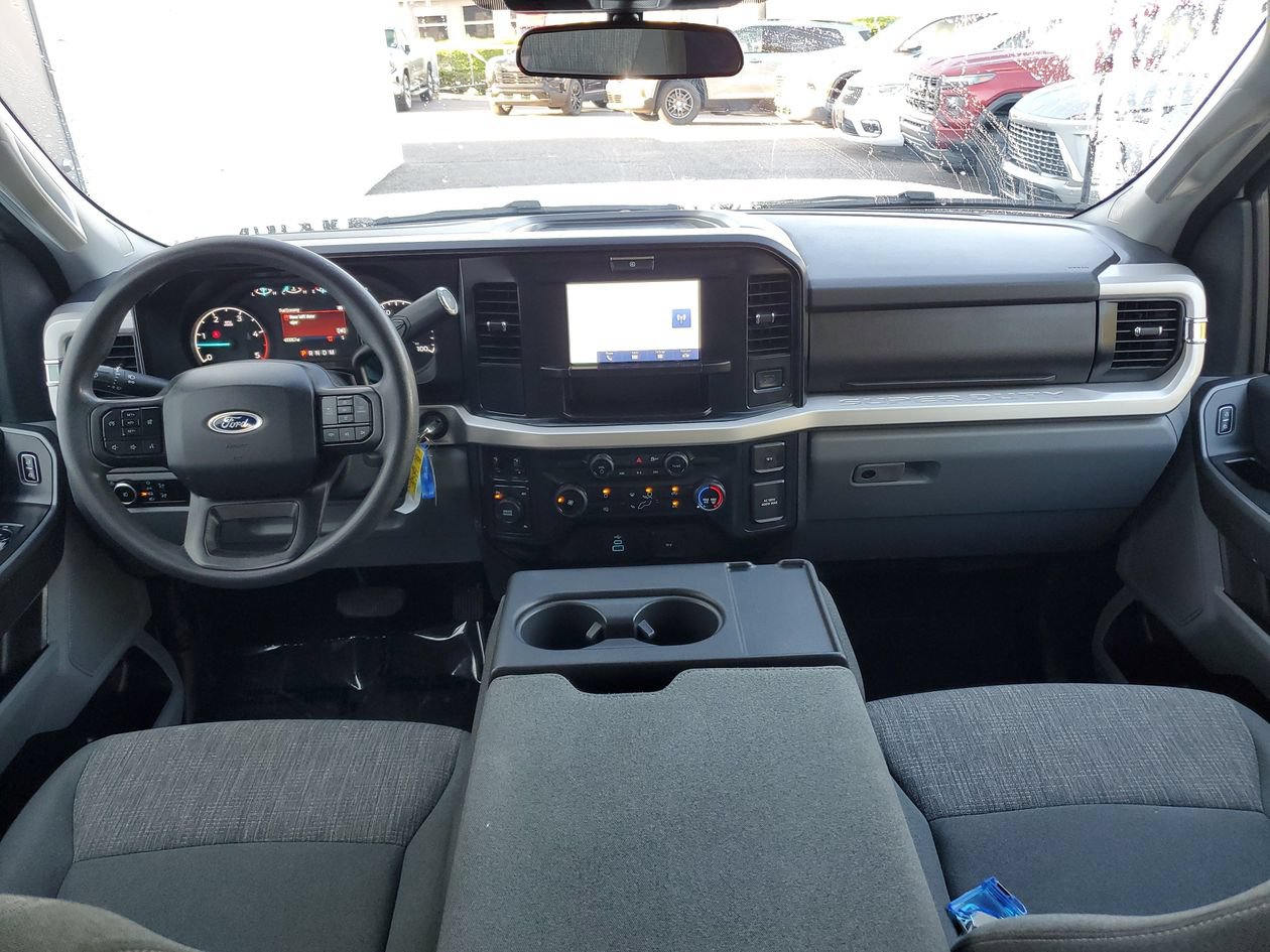 Used 2025 Ford F250 XLT AWD/4WD image 12