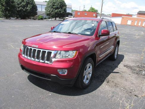 Used 2013 Jeep Grand Cherokee Laredo AWD/4WD image 1