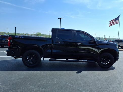 Used 2025 Chevrolet Silverado 1500 Custom w/ LPO, Dark Essentials Package AWD/4WD image 34