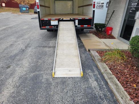 Used 2022 Ford E-350 and Econoline 350 Super Duty image 34