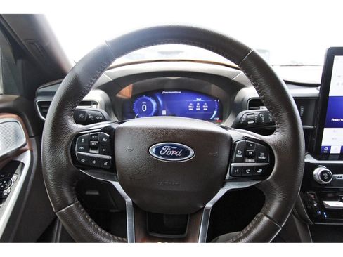 Used 2023 Ford Explorer King Ranch w/ Technology Package AWD/4WD image 17