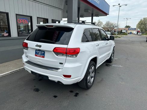 Used 2016 Jeep Grand Cherokee Overland w/ Advanced Technology Group AWD/4WD image 33