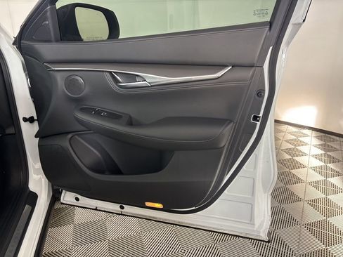 Used 2025 INFINITI QX55 Luxe w/ Cargo Package image 26