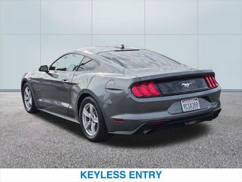 Used 2022 Ford Mustang Coupe RWD image 9
