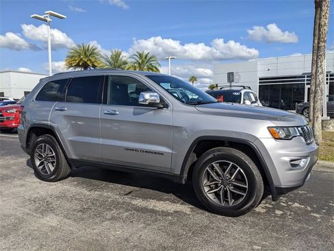 Certified 2021 Jeep Grand Cherokee Limited w/ Luxury Group II image 1