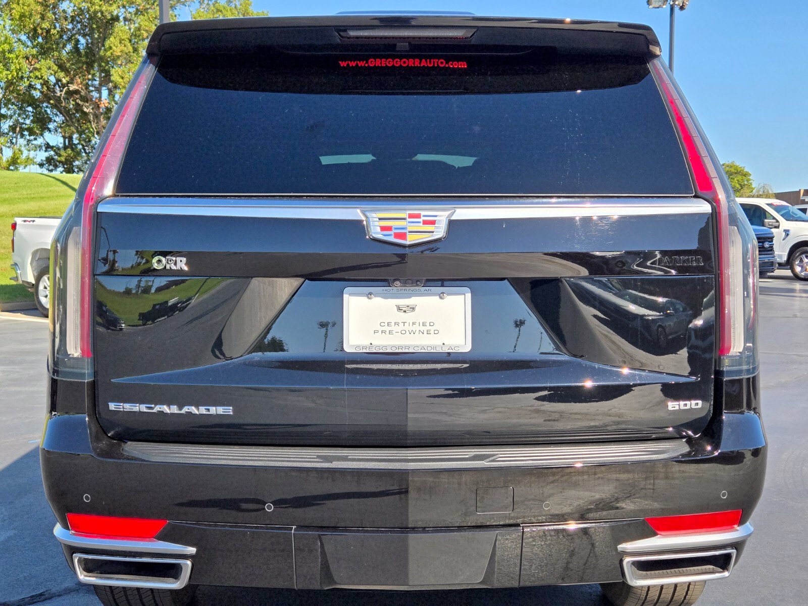 Used 2024 Cadillac Escalade Premium Luxury AWD/4WD image 4