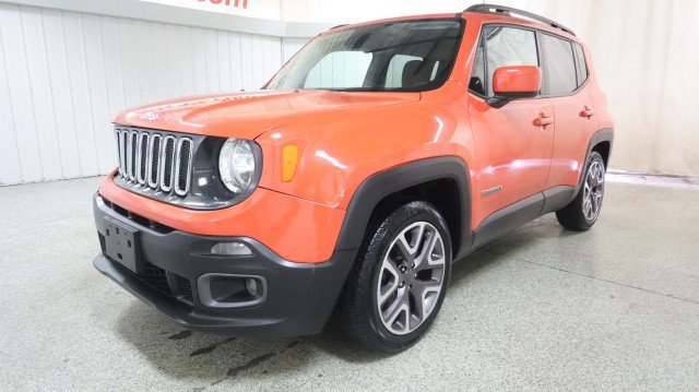 Used 2015 Jeep Renegade Latitude FWD image 2