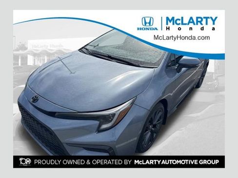Used 2024 Toyota Corolla SE image 1