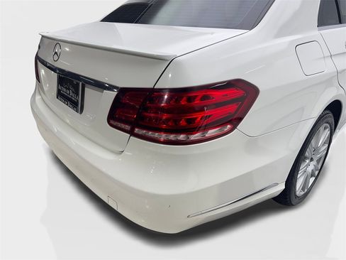 Used 2014 Mercedes-Benz E 350 Sedan image 18