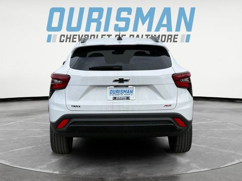 New 2026 Chevrolet Trax RS w/ Sunroof Package image 5