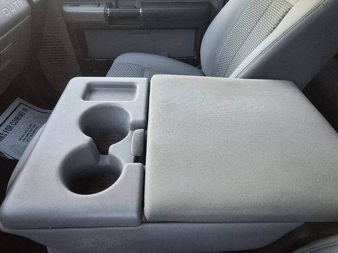 Used 2011 Ford F450 XLT w/ FX4 4X4 Off-Road Pkg image 18