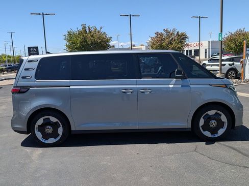 New 2025 Volkswagen ID. Buzz Pro S image 4