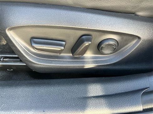 Certified 2023 Toyota Camry SE image 15