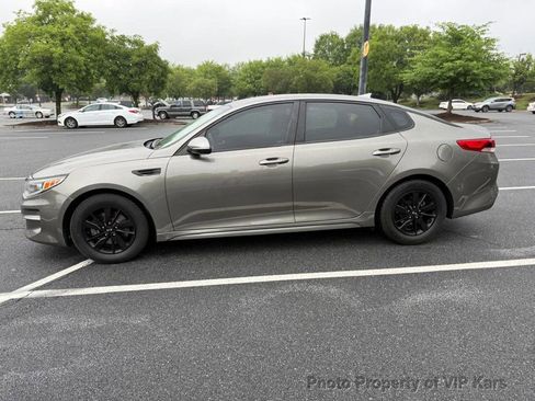 Used 2018 Kia Optima LX FWD image 8
