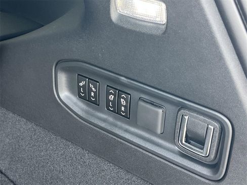 New 2026 Cadillac Vistiq Luxury image 33