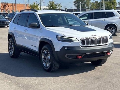 Used 2019 Jeep Cherokee Trailhawk w/ Cold Weather Group image 2