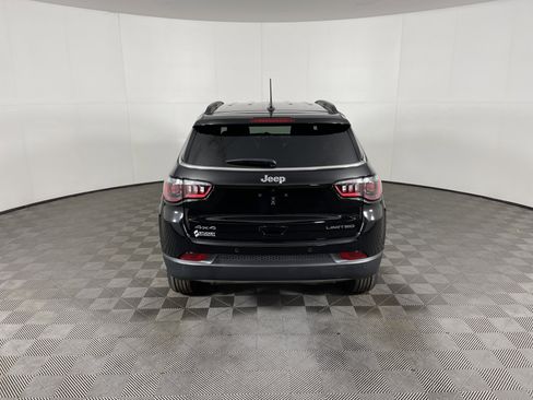 Used 2024 Jeep Compass Limited image 4