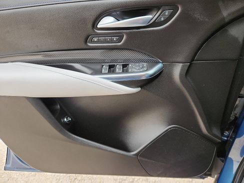 Used 2024 Cadillac XT4 Sport image 12