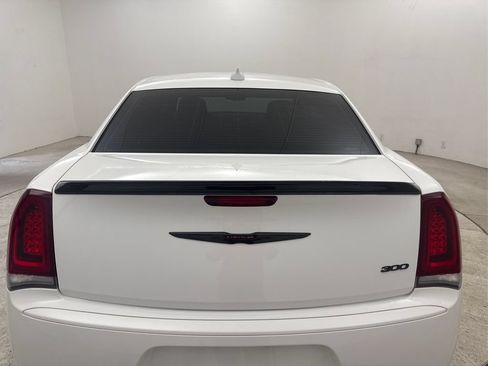 Used 2023 Chrysler 300 Touring w/ Sport Appearance Package RWD image 25