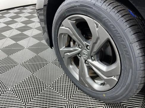 Used 2019 Honda Accord EX image 14